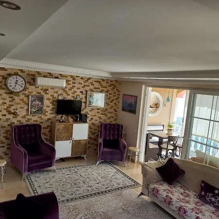 Quarto em Acomodações Particulares Bektashill Sitesi *